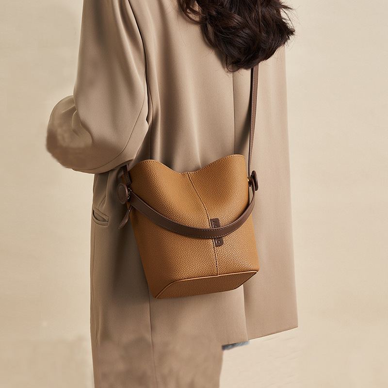 Classic Women's Water Bucket H - Luxury Bags Level recensie en prijs
