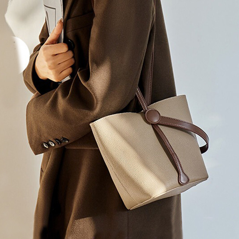 Classic Women's Water Bucket H - Luxury Bags Level recensie en prijs