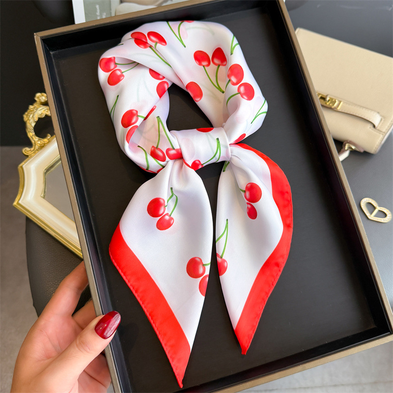 Luxury Square Satin Scarf Wome - Discount Luxury Bags recensie en prijs